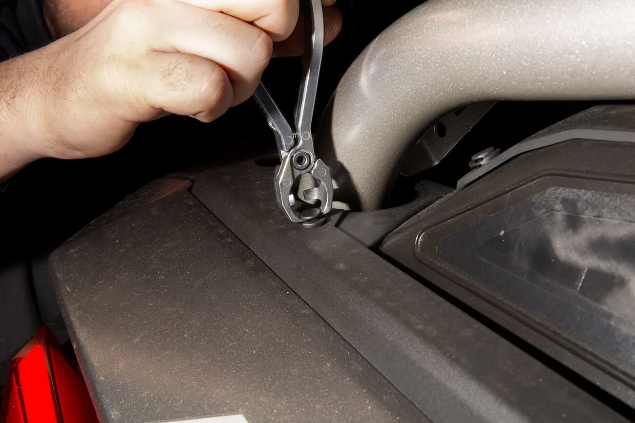 PIN KLAW plastmasas kniežu noņemšanas rīks