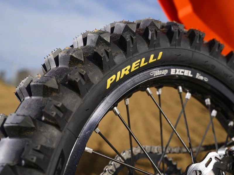 Pirelli Uus Scorpion MX32 Mid Soft 110/90-19 NHS 62M Re