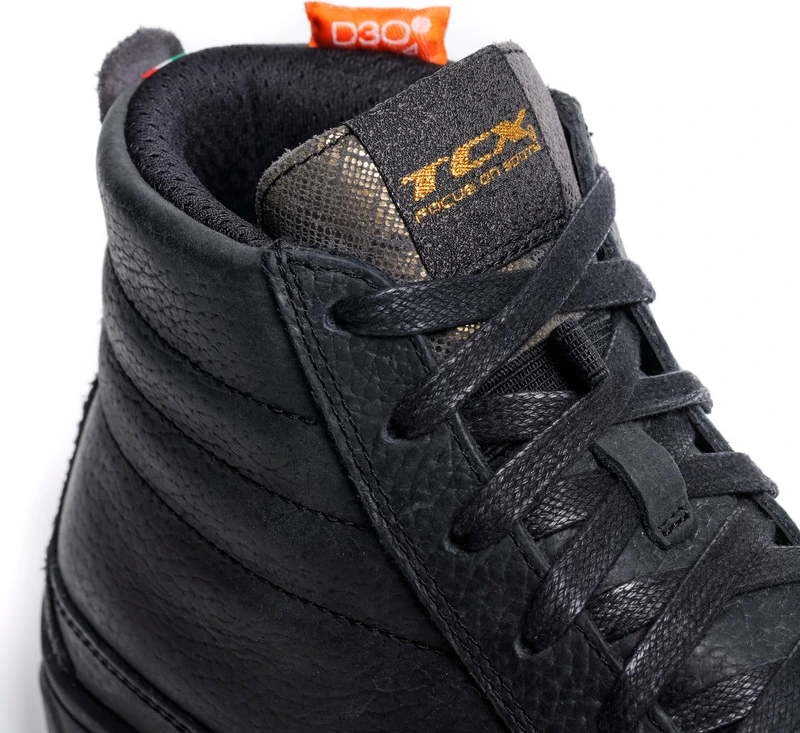 TCX Shoe Street 3 Lady WP Black/Black/Gold, 40