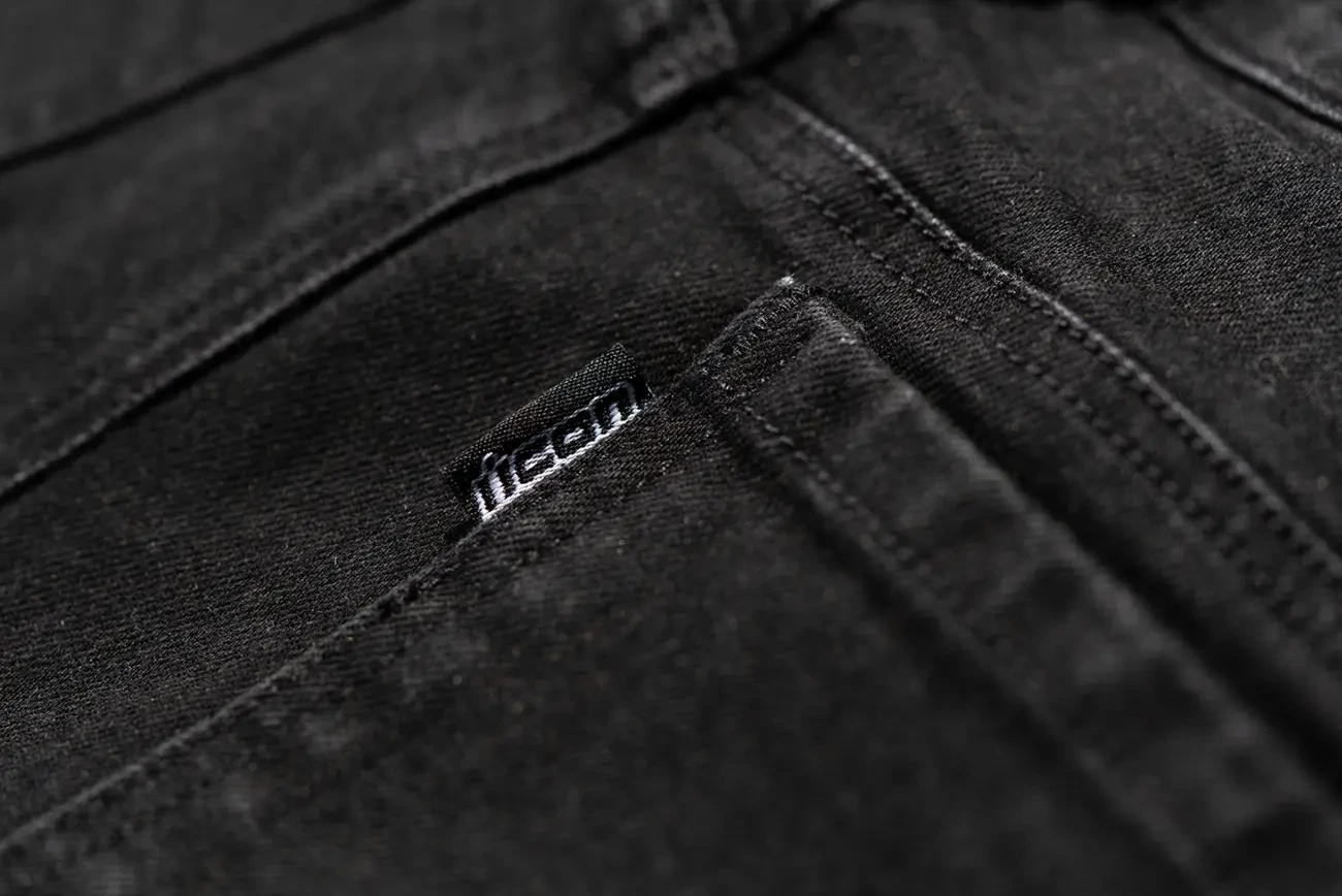 PANT UPARMOR JEAN BK 30