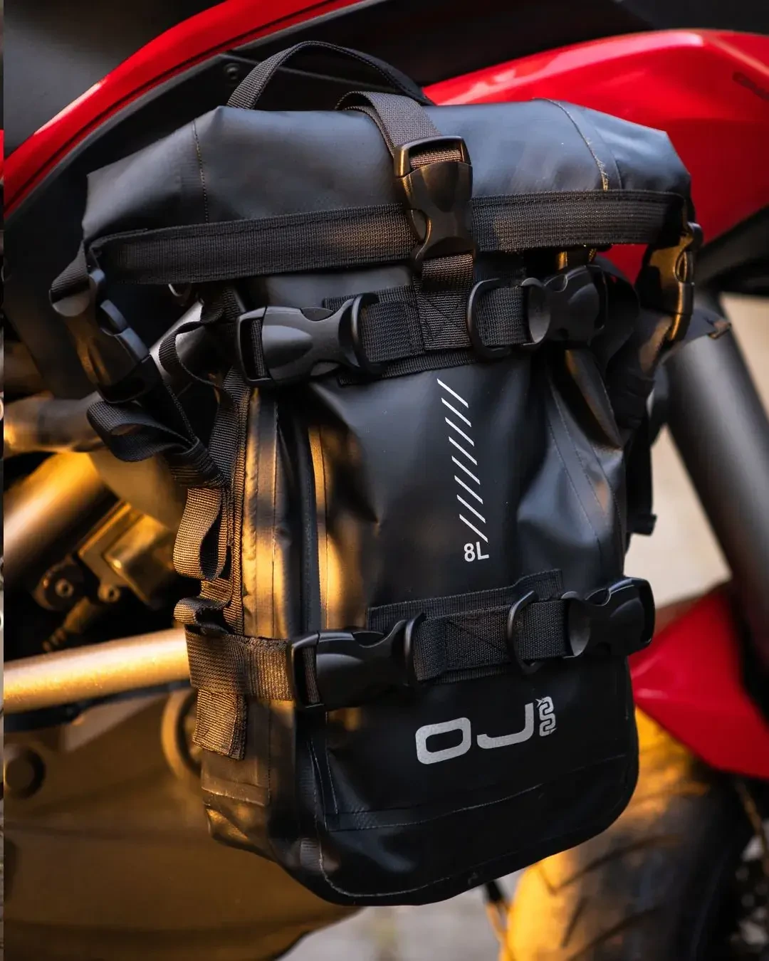 ENGINE BAG DRY EXCURSION 8L BLACK
