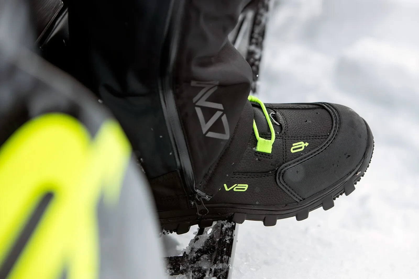BOOTS ARC ADVNC BK/HIV 8