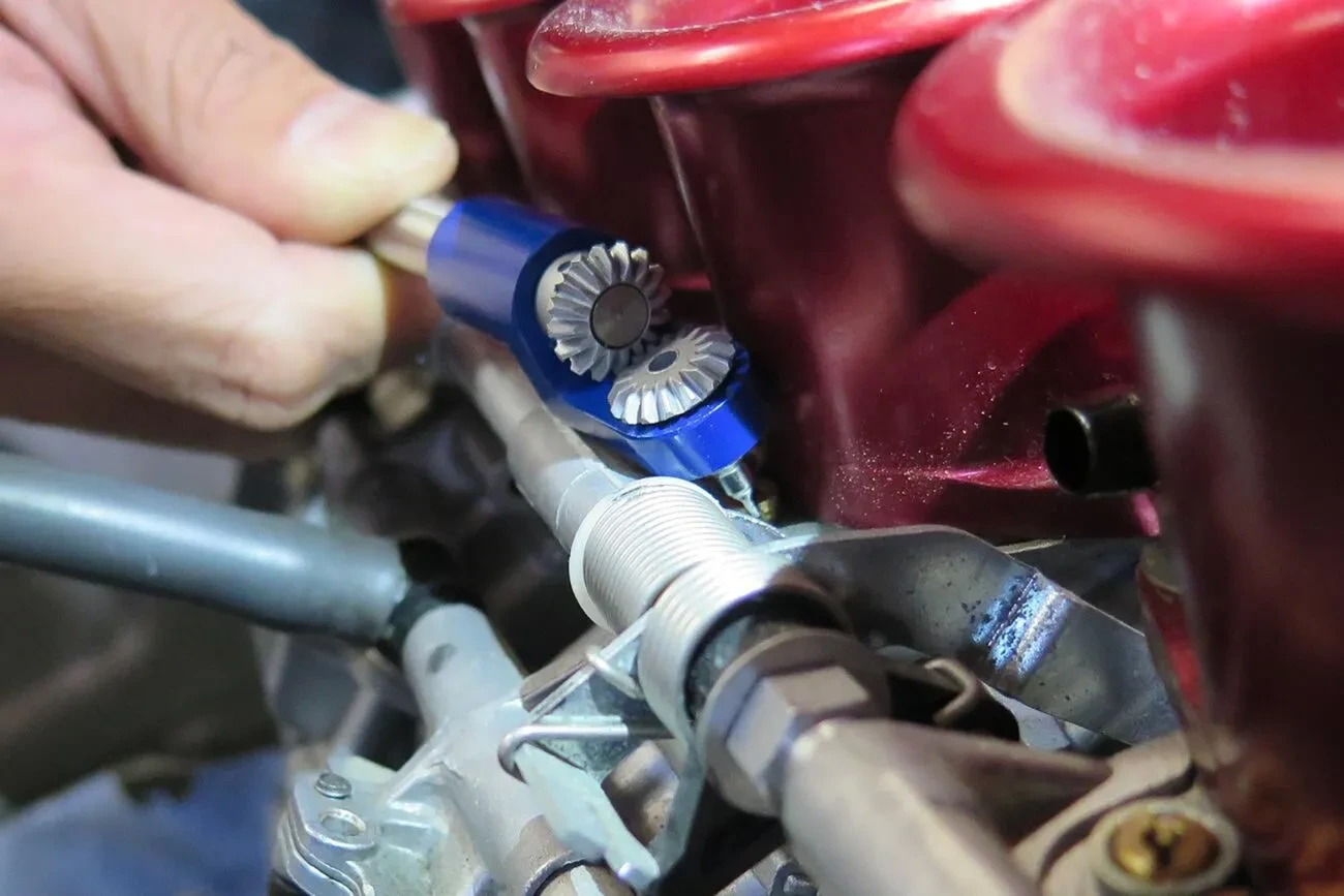 90-DEGREE 1/4" HEX DRIVER