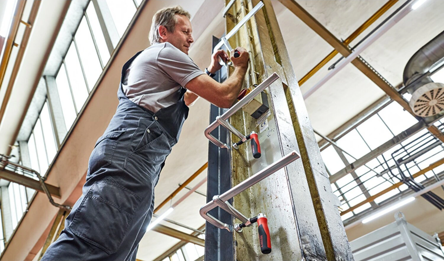 Bessey, Steel GZ skrūvspīles ar 90° salokāmu rokturi