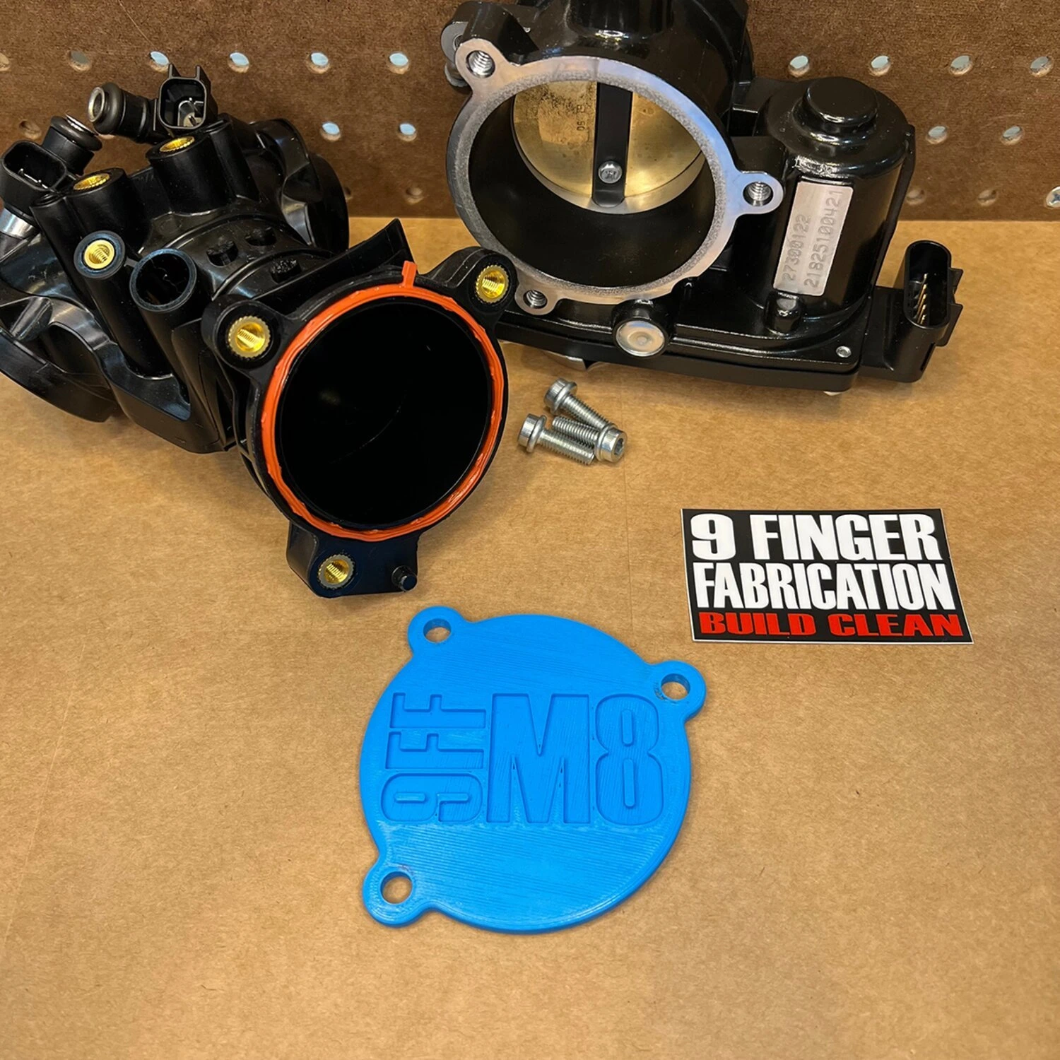 9Finger Fabrication, M8 gaasipedaali korpuse sisselaske kate