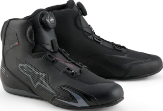 Celer Shoes
