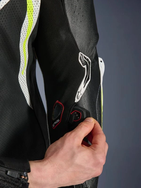 Alpinestars Leather suite 1-pcs GP Tech v5 Black/White/Fluo Yellow, 50