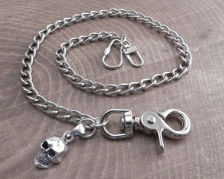 Amigaz Wallet Chain with Skull Pendant 25"