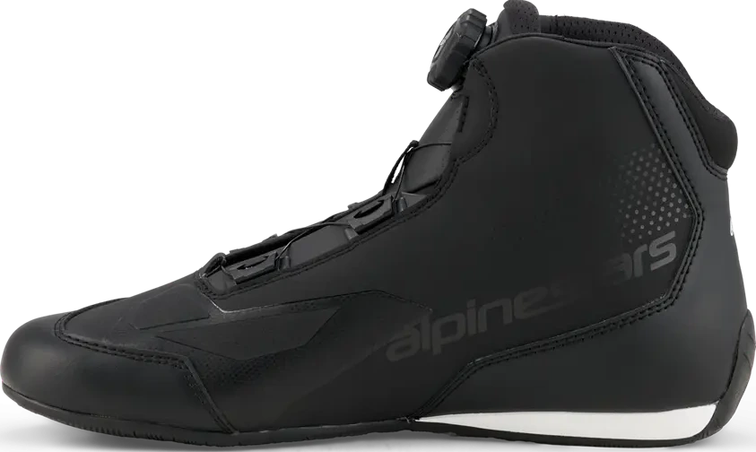 SHOE CELER BLACK/WHITE 6