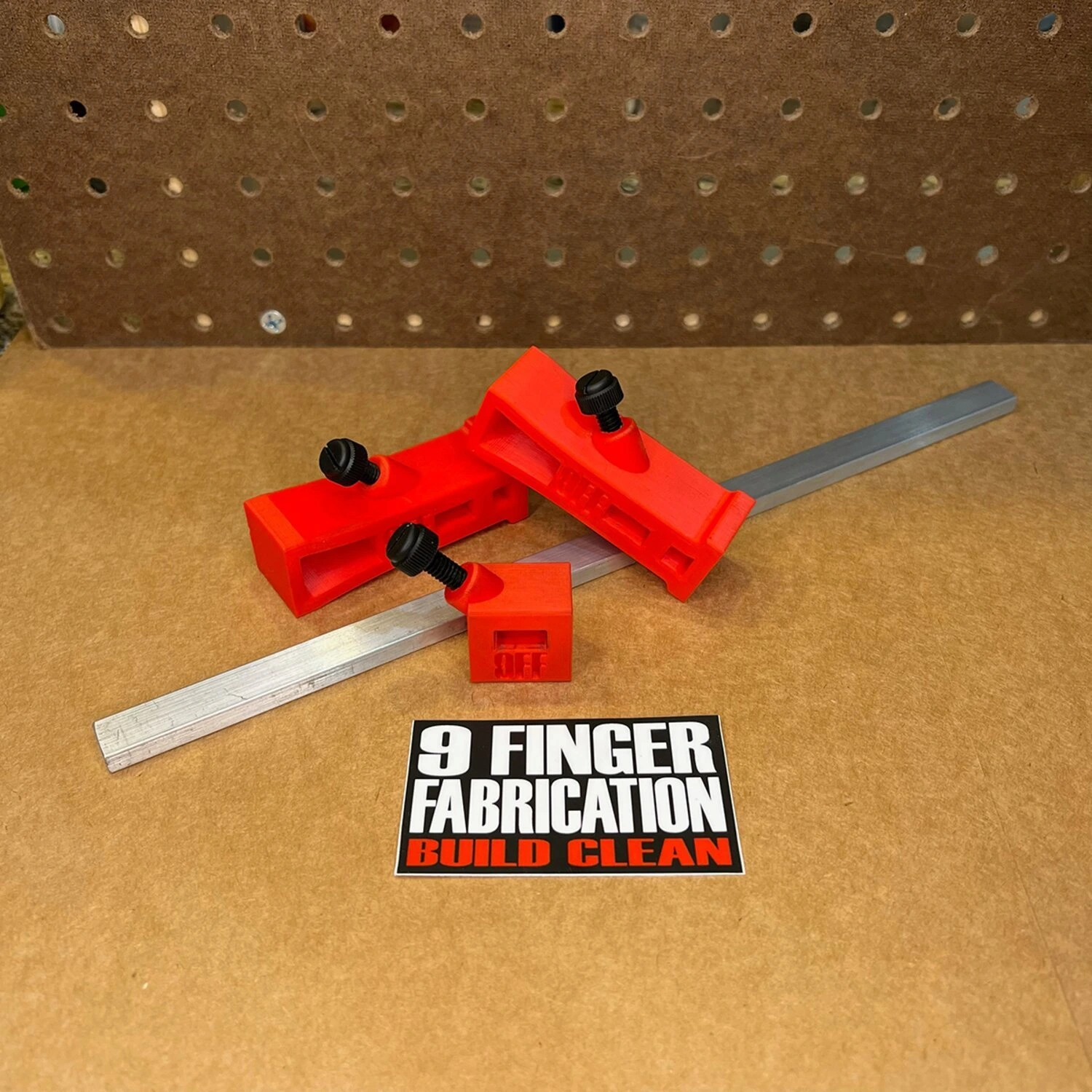9Finger Fabrication, esiahela joondamise tööriist