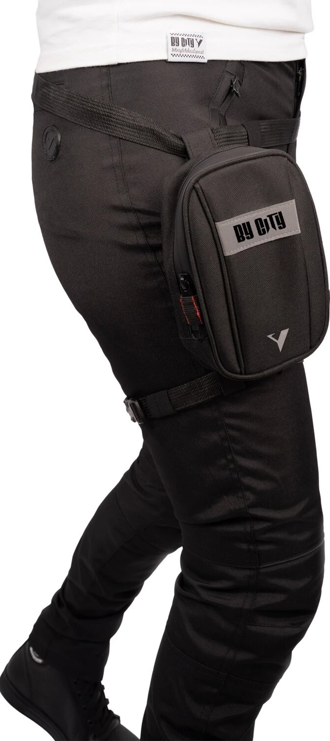 By City Leg bag, Black