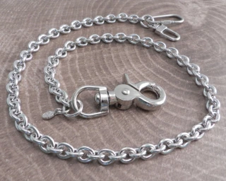 Amigaz ink Round Wallet Chain 16"
