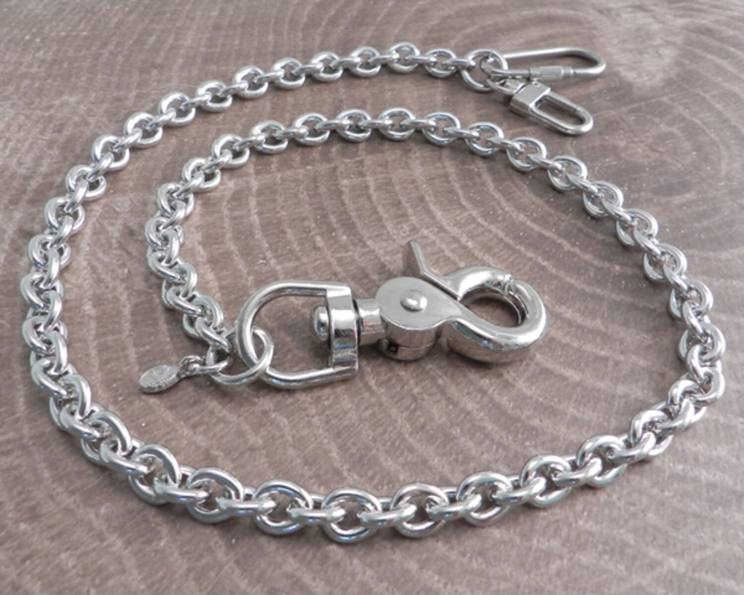 Amigaz ink Round Wallet Chain 16", Silver