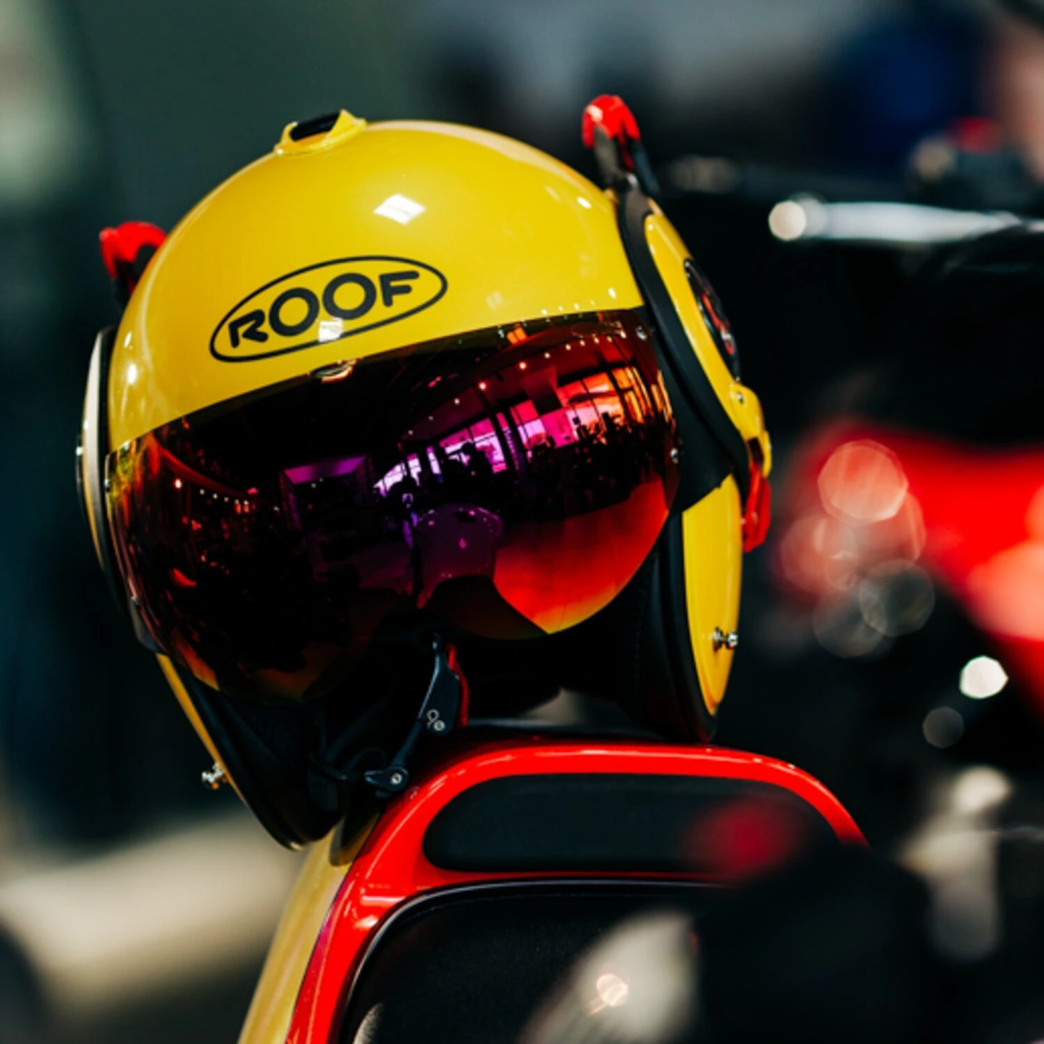 Roof Boxer Alpha helmet yellow, M, Gloss
