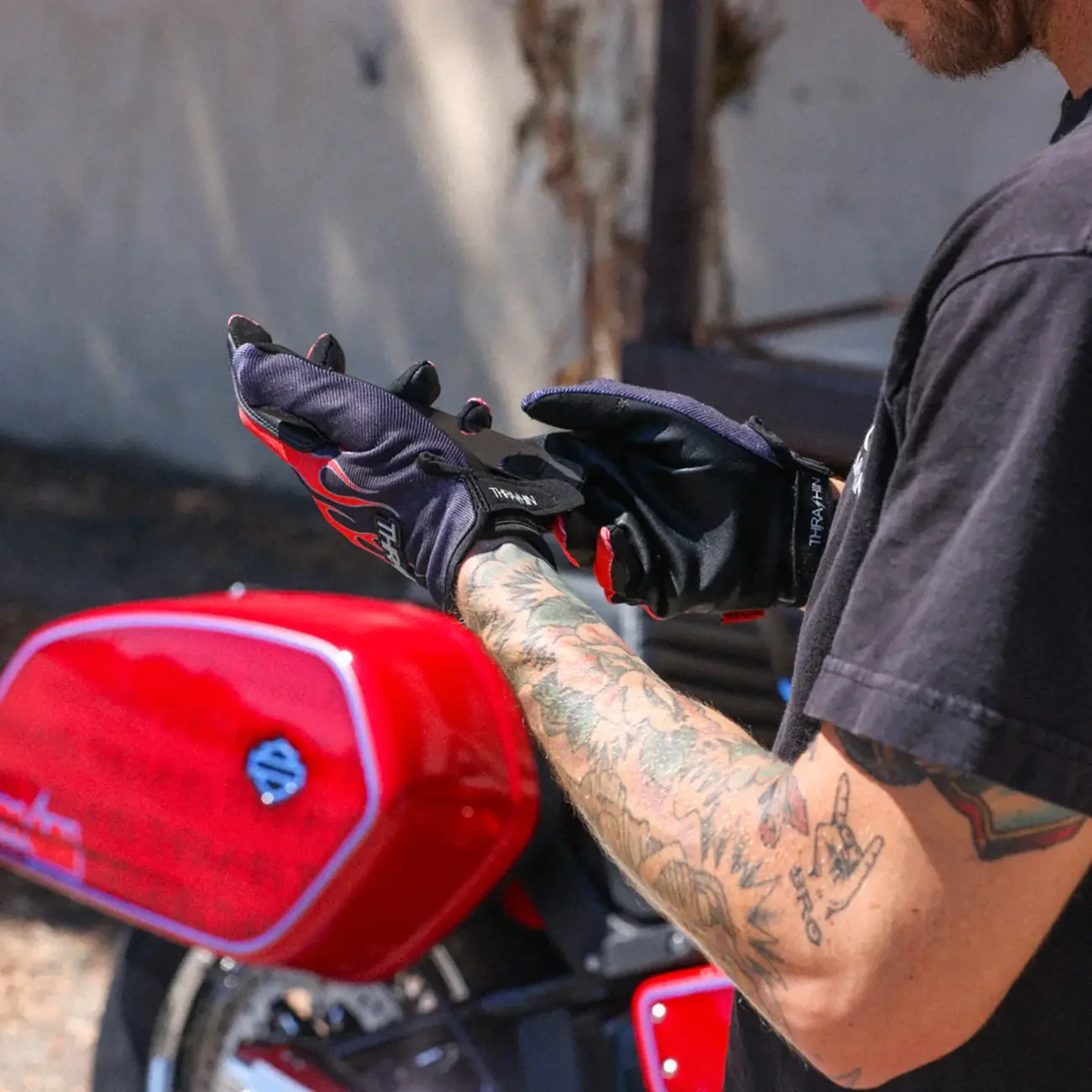 GLOVE FLAME STEALTH LEATHER PALM RED SMALL