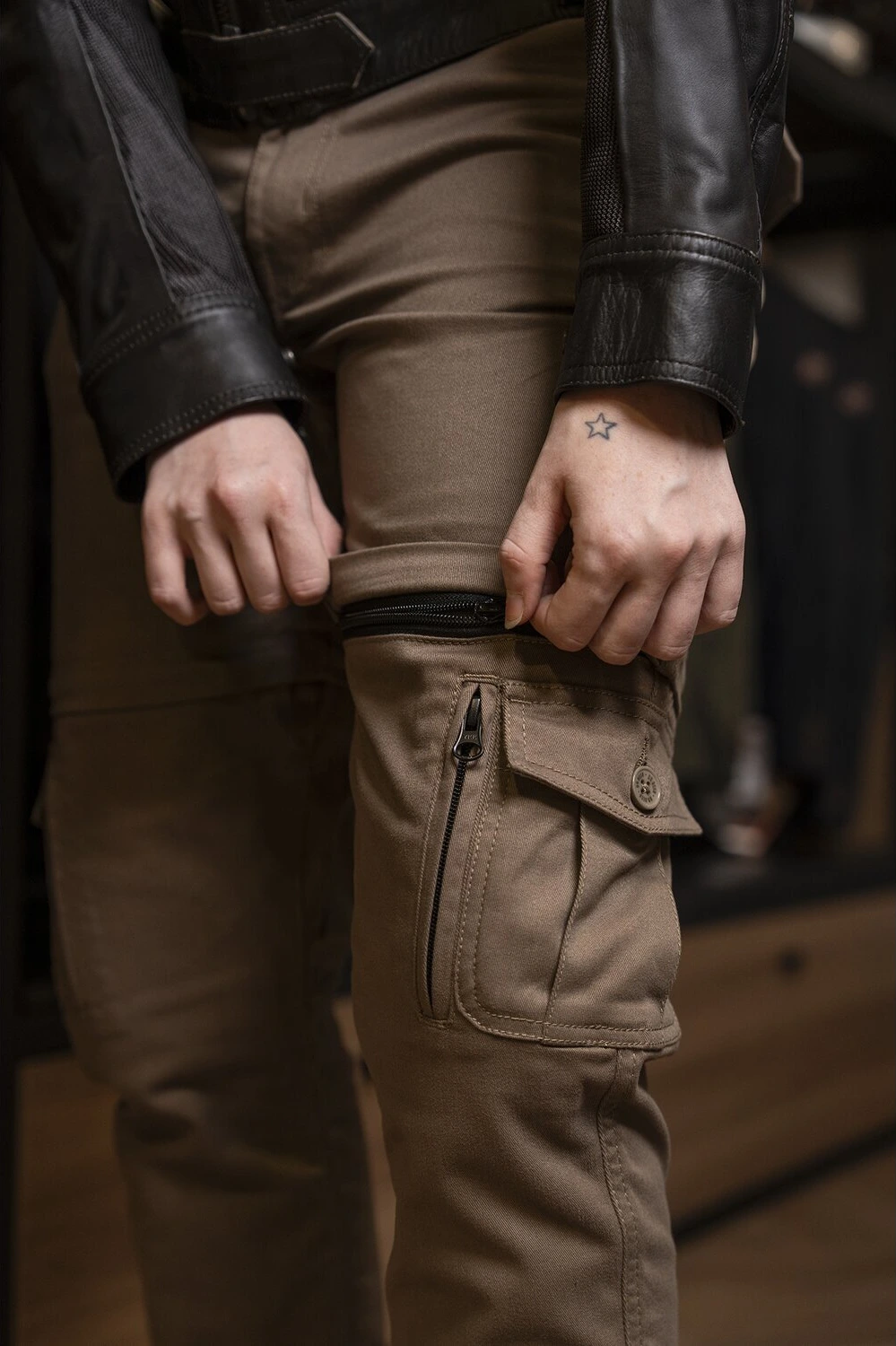 By City Air IV pants, sand, 34