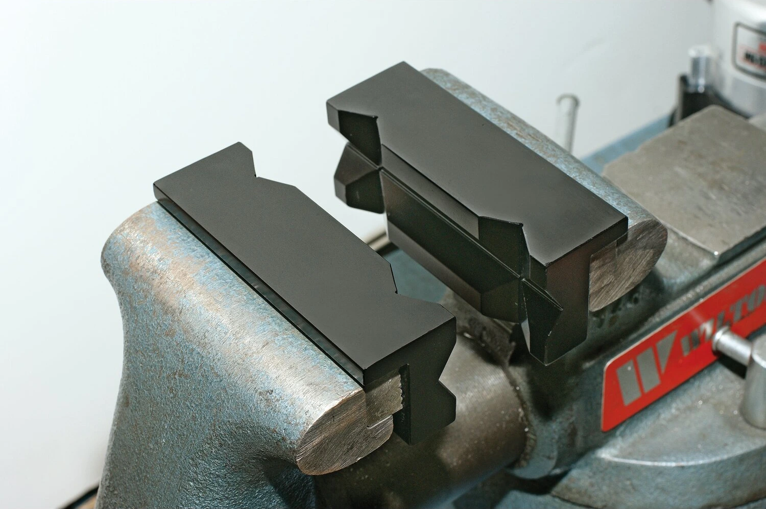 Mr. Gasket, magnetic aluminum vice jaws