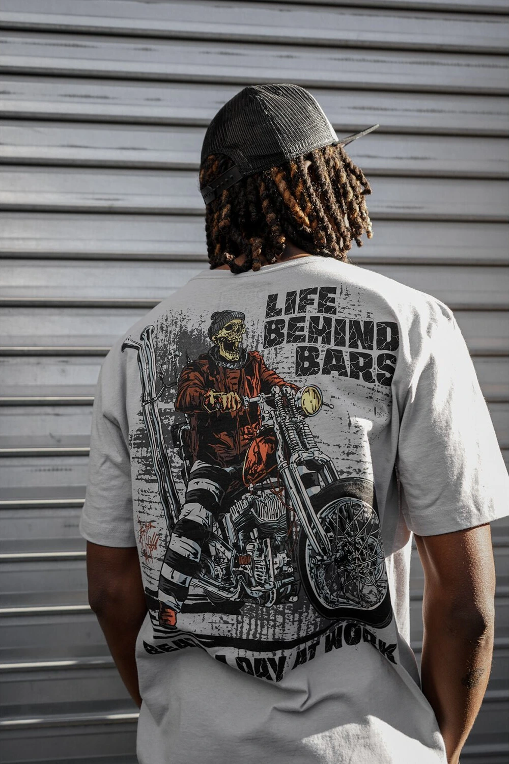 Down-n-Out Life Behind Bars t-shirt, grey, L