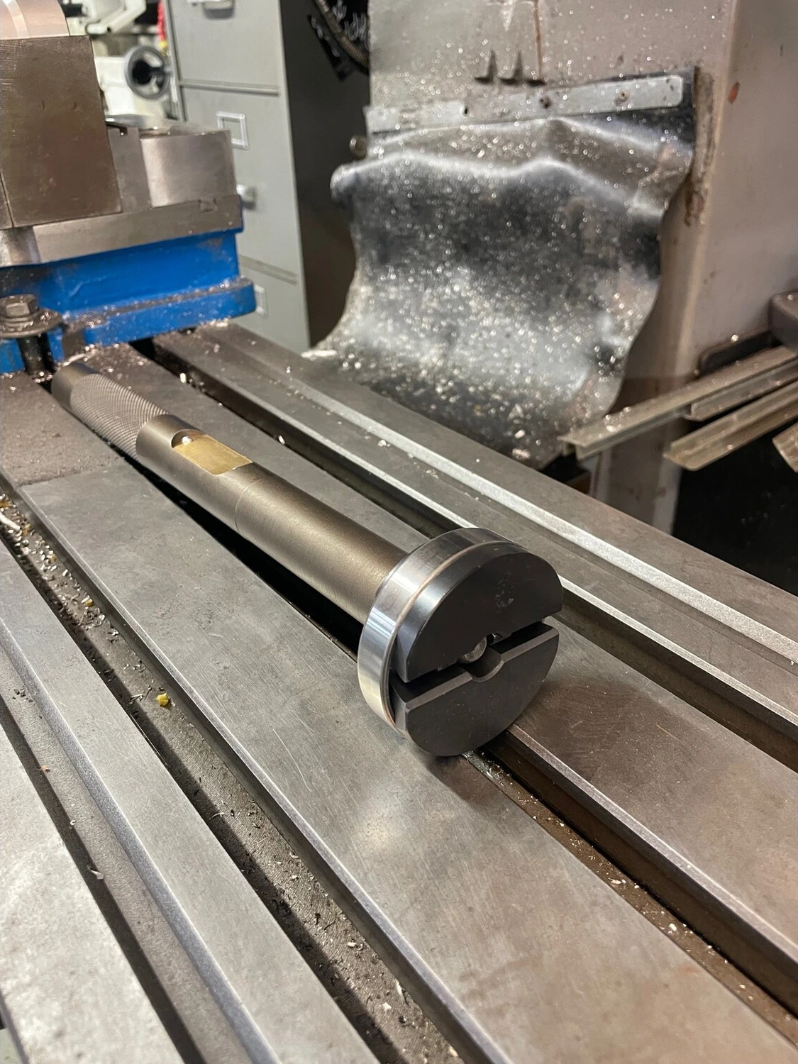 Fast Eddy, sprocket shaft bearing race tool