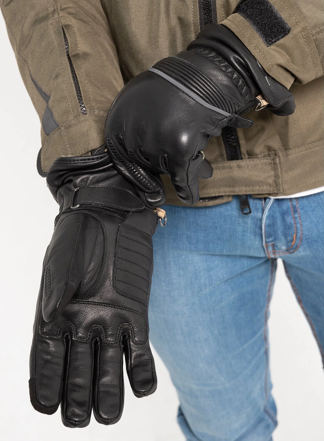 By City Lyon gloves, Black, M