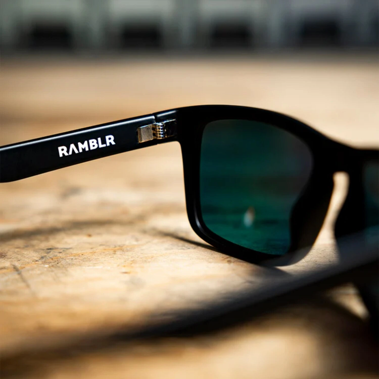 Biltwell Ramblr sunglasses red mirror