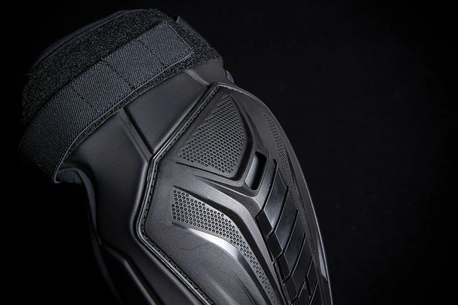 ELBOW FIELD ARMOR3 BLACK S/M