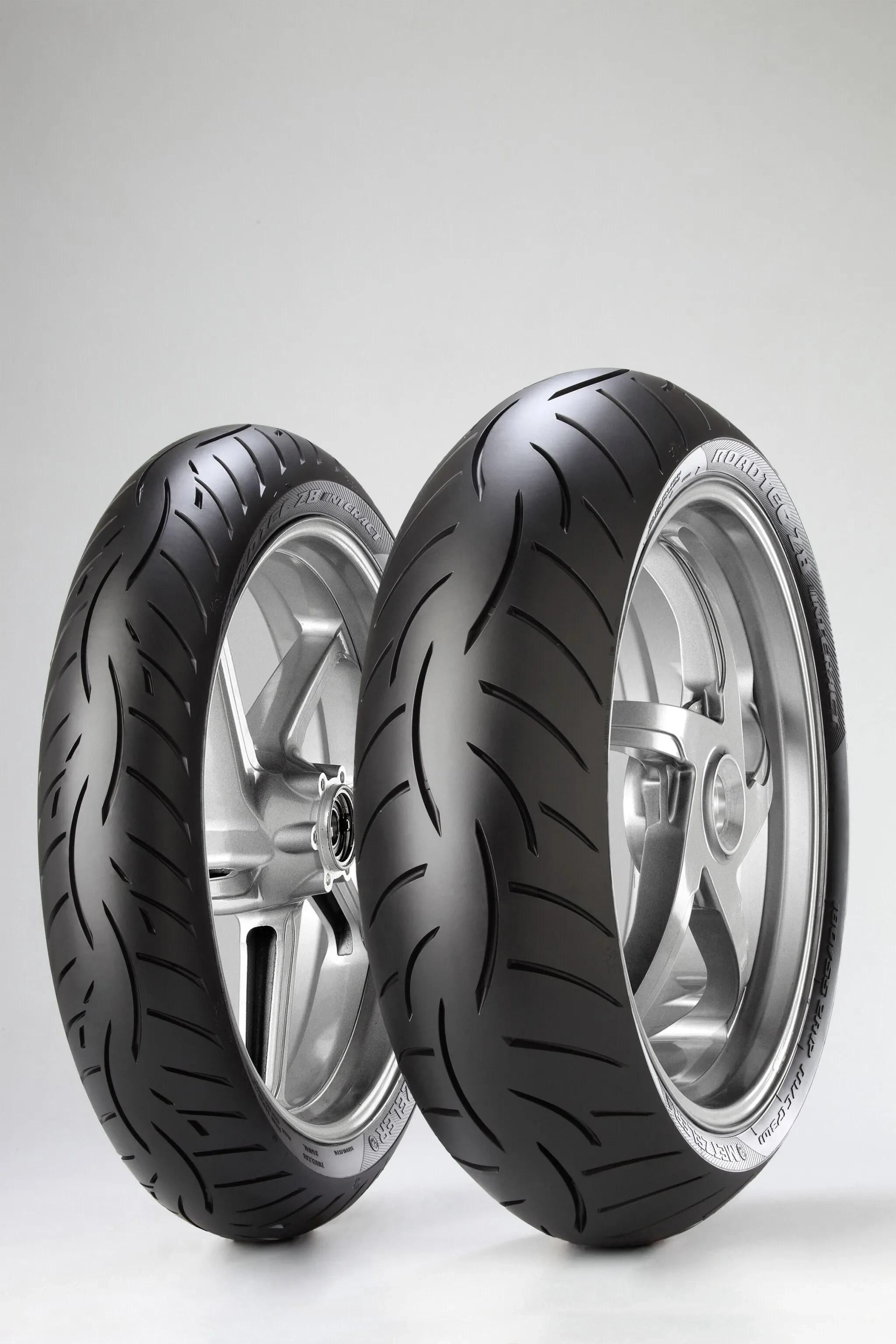 ROADTEC Z8 INTERACT M 190/50 ZR 17 M/C (73W) TL R