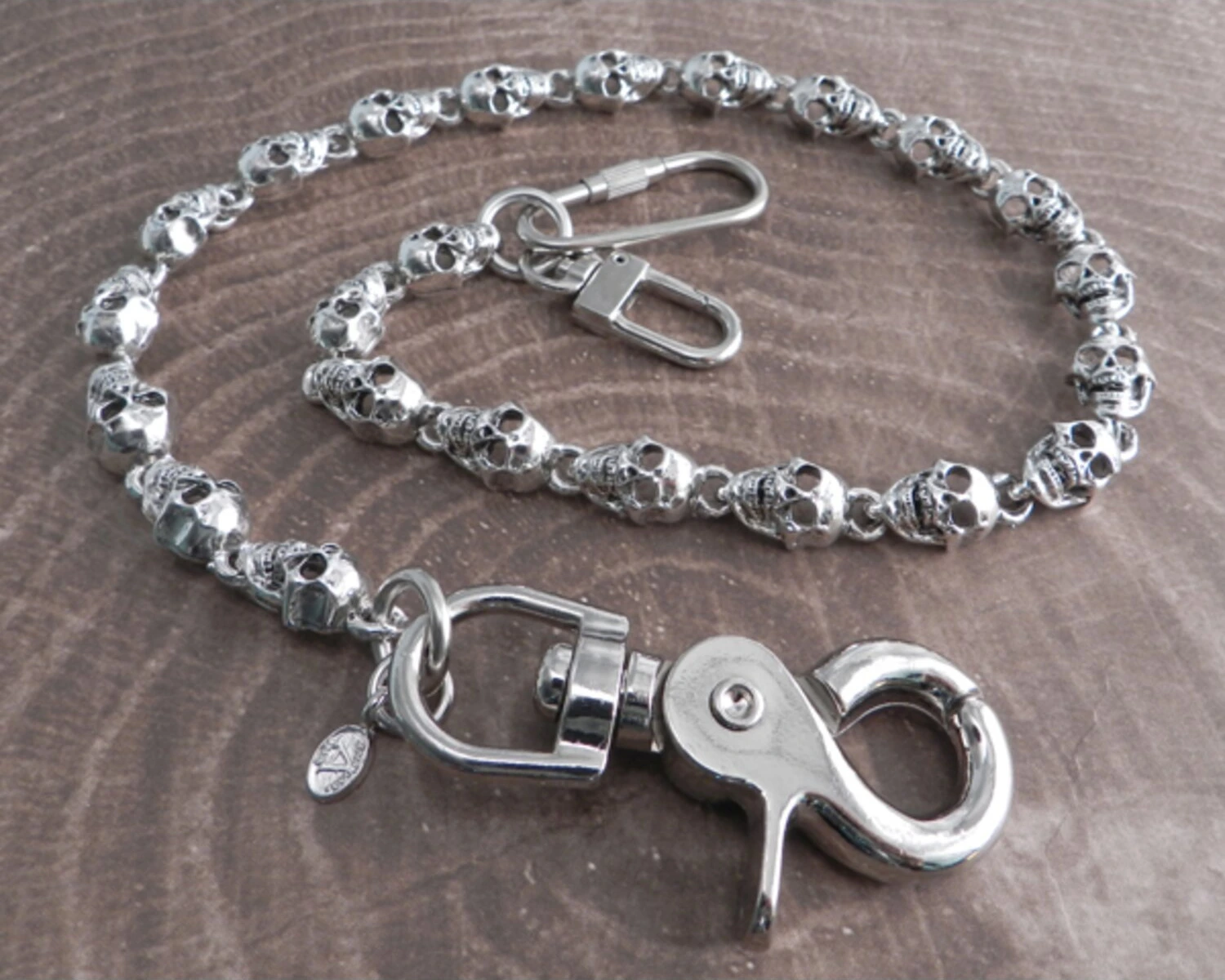 Amigaz Flat Skull Wallet Chain 16", Silver