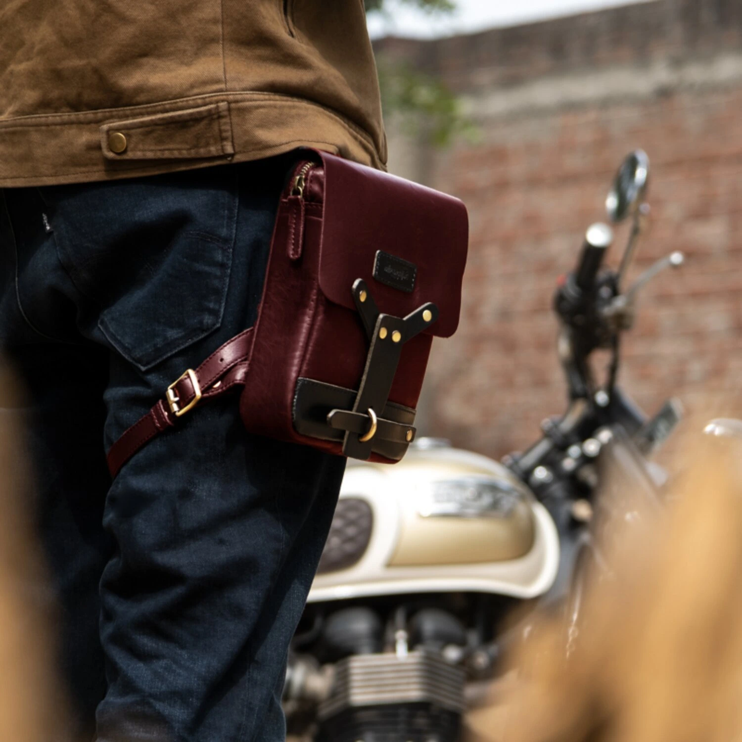 Trip Machine Thigh Bag