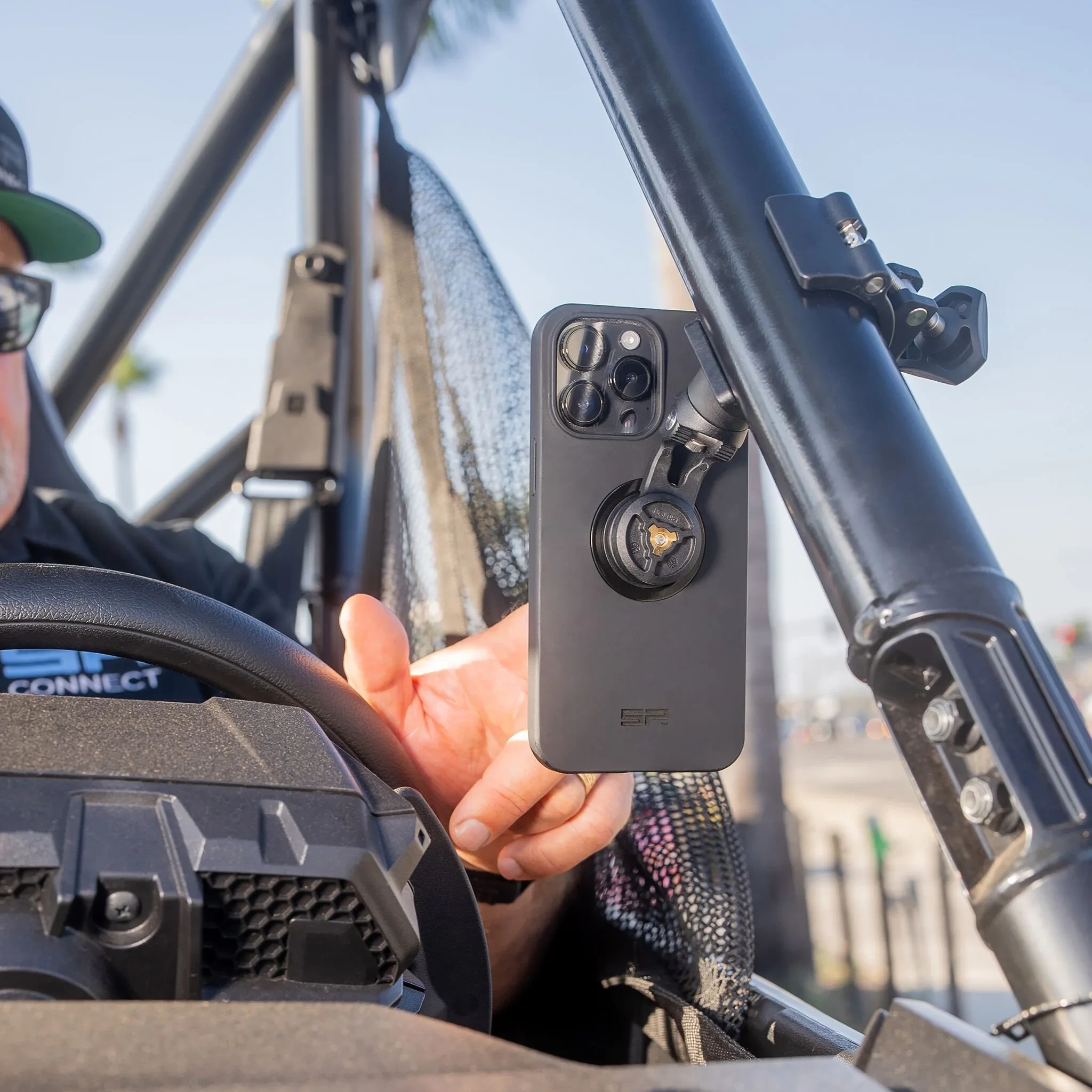 PHONE MOUNT ROLL CAGE