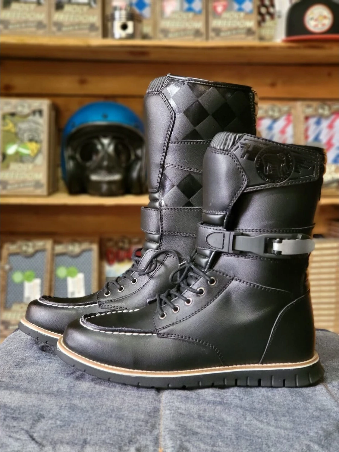 Holy Freedom Night Hawk boots, Black, 40