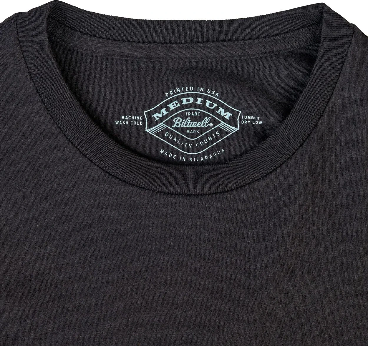 TEE OLD JUNK POCKET BK BK LG