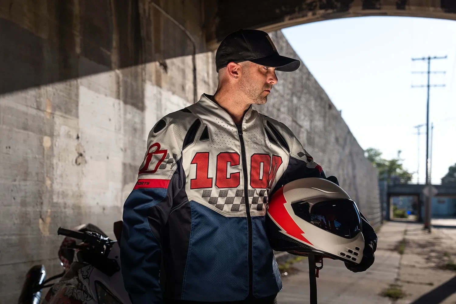 HELMET DOMAIN SLABTOWN WHITE SM