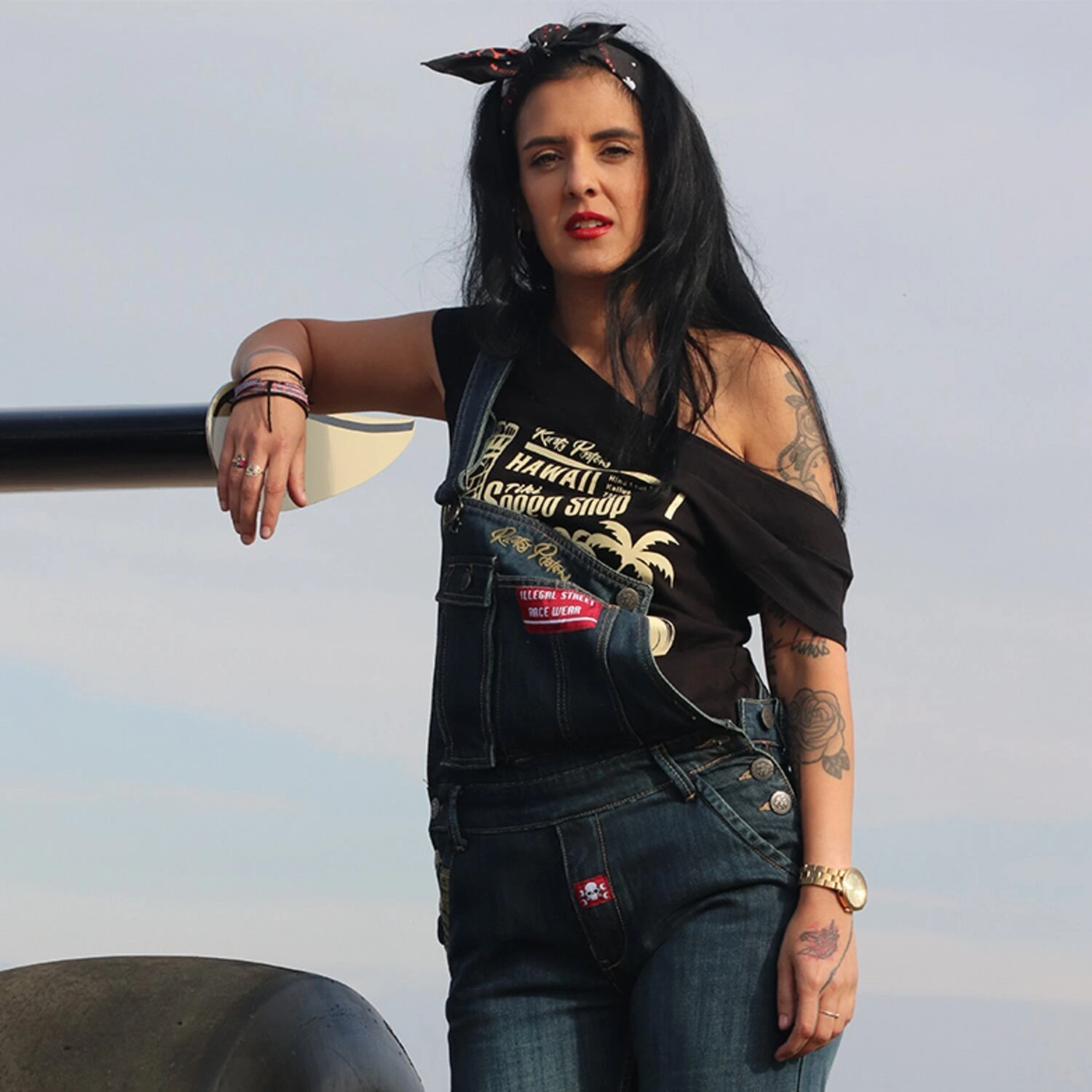 Rusty Pistons Hawaii female t-shirt, Black, XL