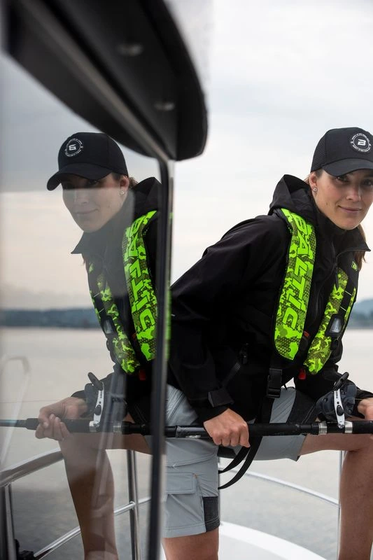 Automatinė pripučiama gelbėjimosi liemenė Baltic Mako UV-geltona 40-150kg
