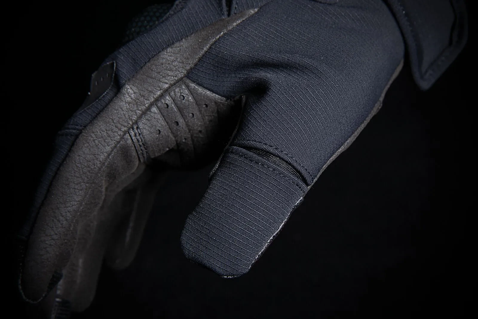 GLOVE STORMHAWK CE BLACK SM