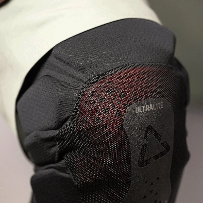 Leatt Knee Guard ReaFlex UltraLite EXT Black, S