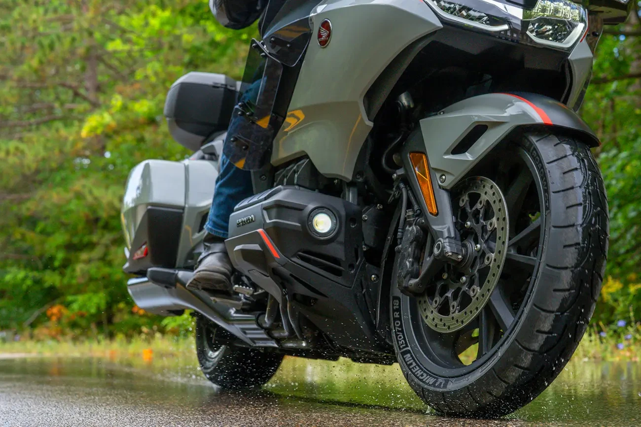 ROAD W GT 130/70 R 18 M/C 63H F TL