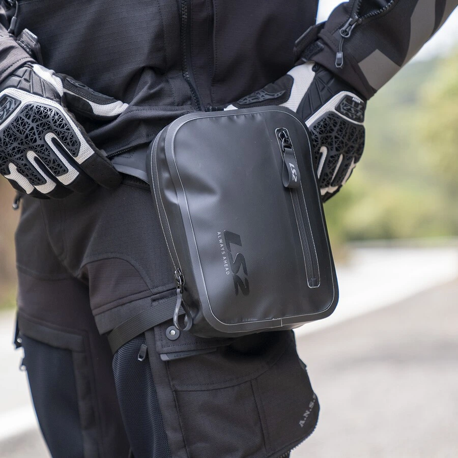 LS2 MOVE AHEAD WP 1.7L LEG BAG