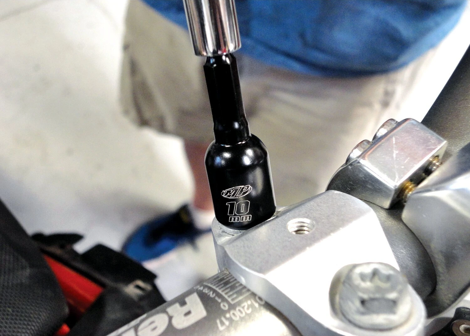 Motion Pro, magnetic bit sockets. Metric, Black