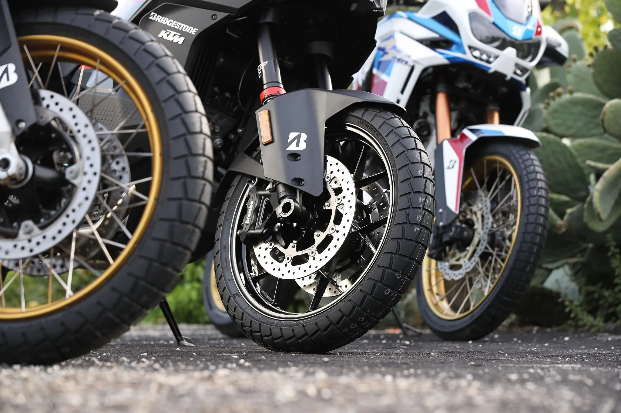 AT41F 120/70R19 60VTL