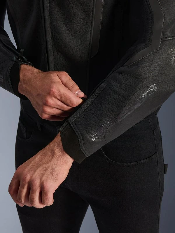 Alpinestars Leather Jacket GP Force v2 Black/Black, 50