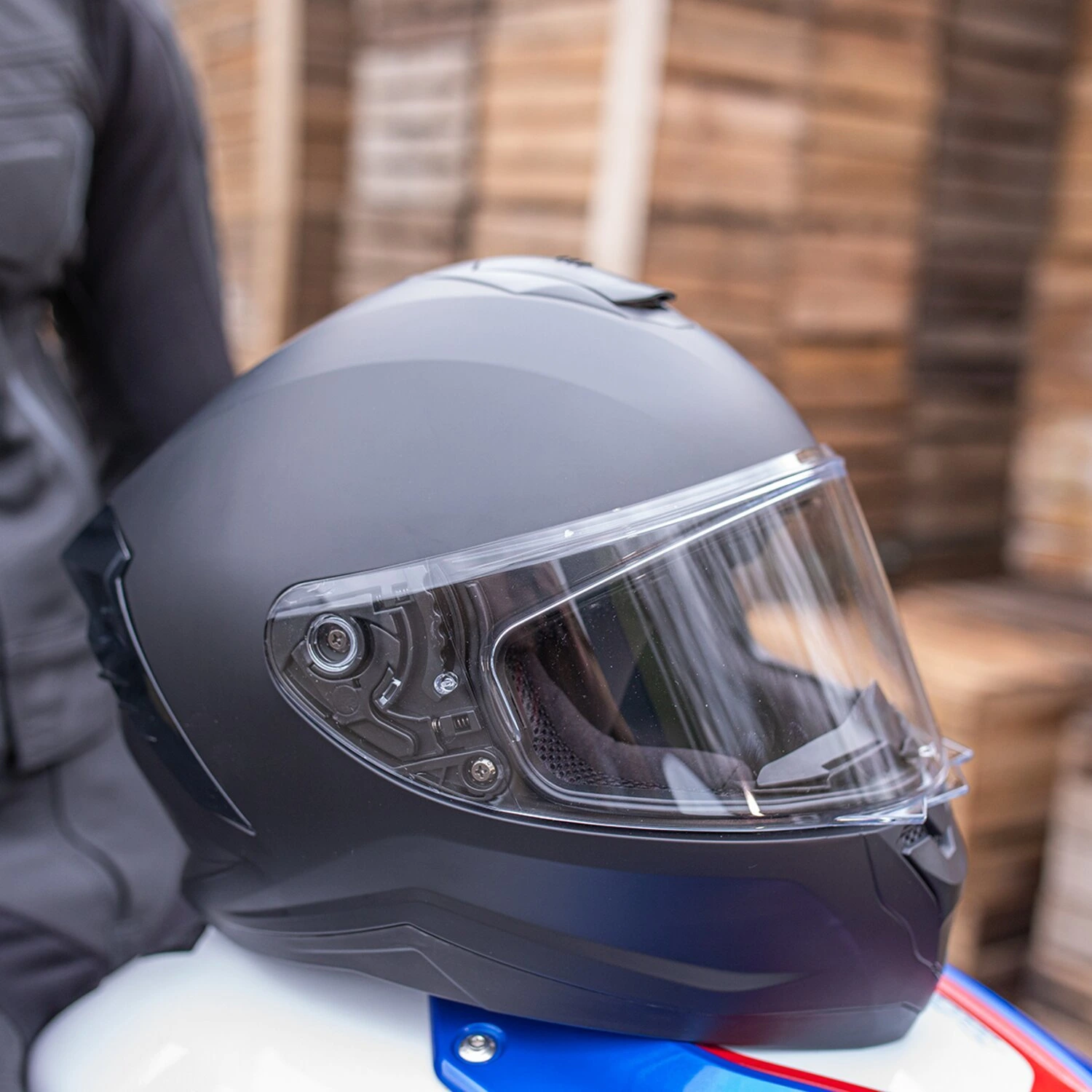 CLAW Jordan helmet matt black