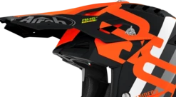Airoh Aviator 3 Peak Rainbow
