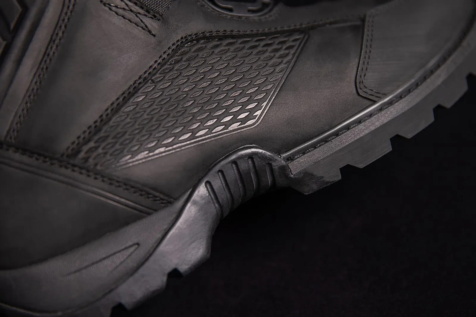 BOOT STORMHAWK BLACK 7