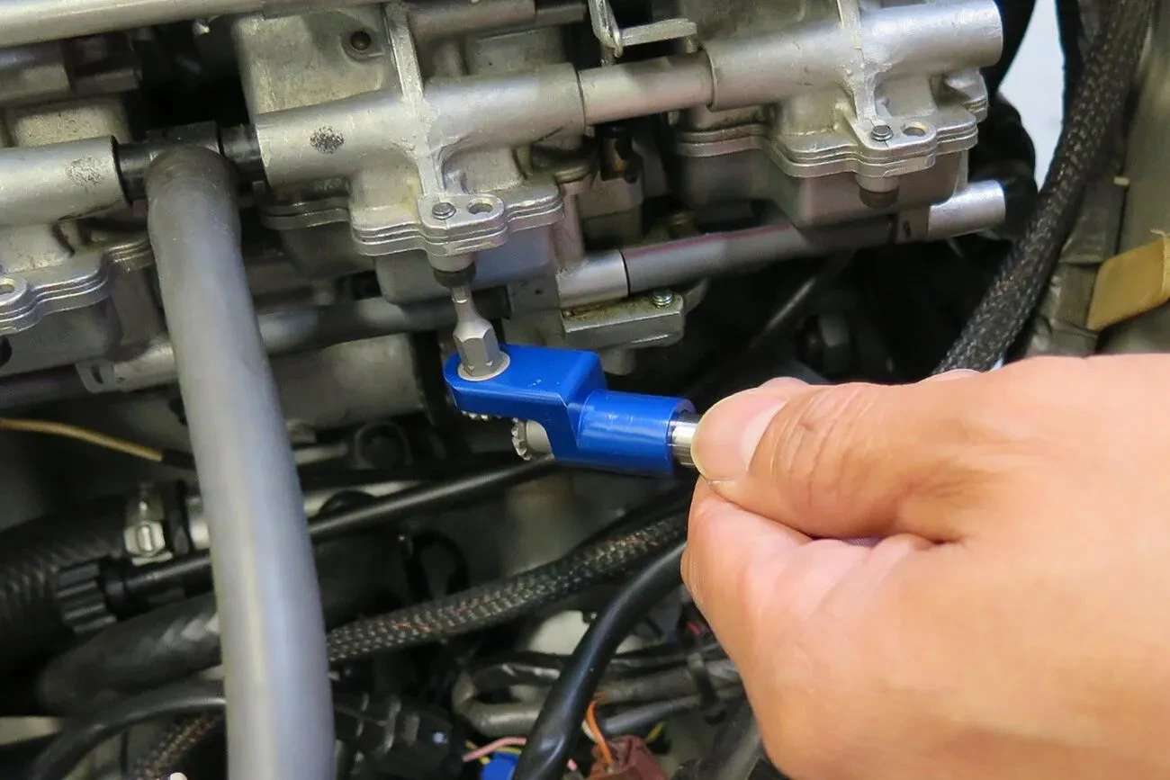90-DEGREE 1/4" HEX DRIVER