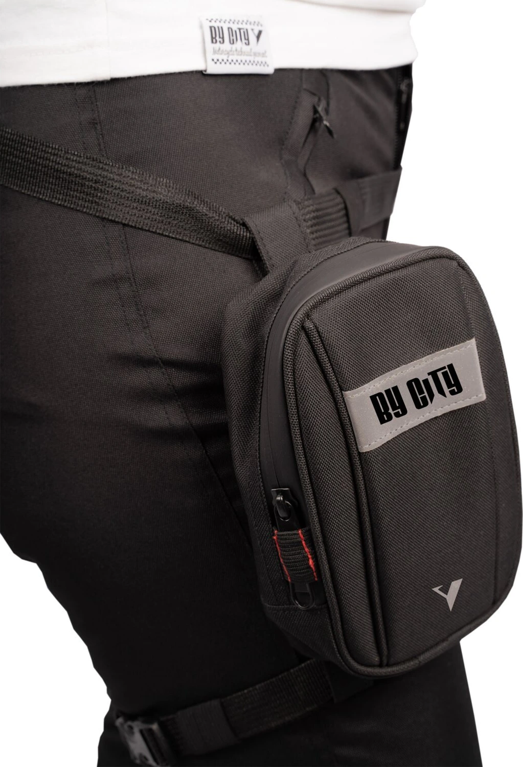 By City Leg bag, Black