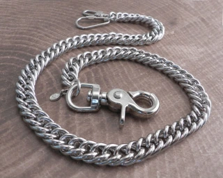 Amigaz Coil Wallet Chain 22"