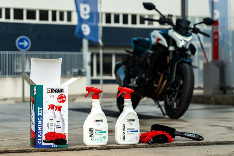 Ipone Cleaning Kit