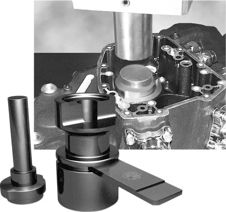 T.C/C.S BEARING INSTALLER